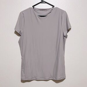 Women’s Abercrombie & Fitch Seamless Tee, Size XL